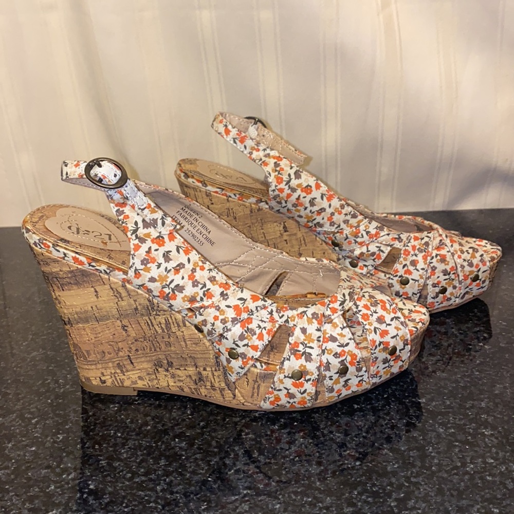 Floral Wedges
